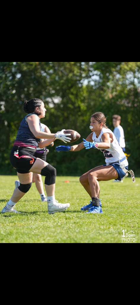 Kayleigh Thomas making a defensive play